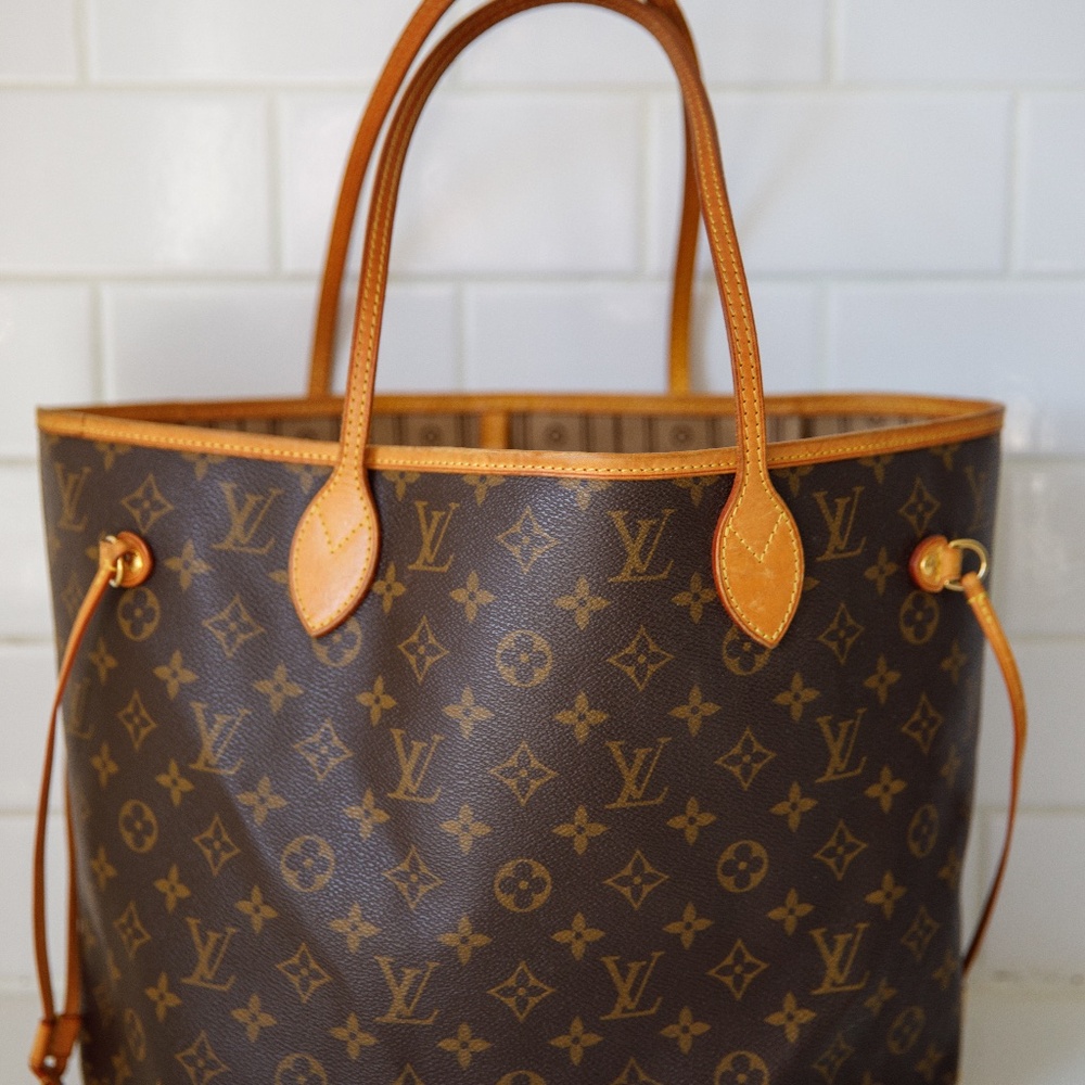 Louis Vuitton Neverfull MM Tote PURCHASED AT PARIS CHAMPS ÉLYSÉES FLAGSHIP